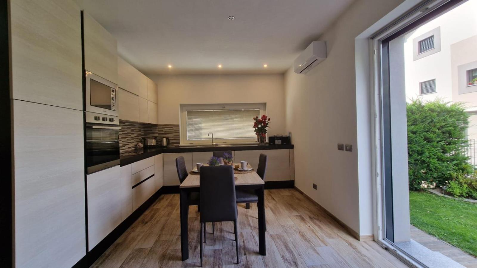 شقة Casa Lina تيرانو المظهر الخارجي الصورة